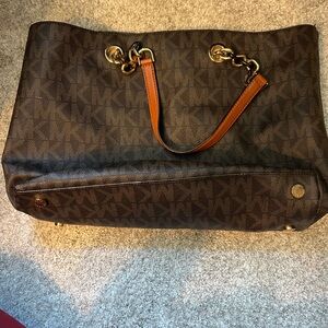 MICHAEL KORS Cynthia Large Tote Brown